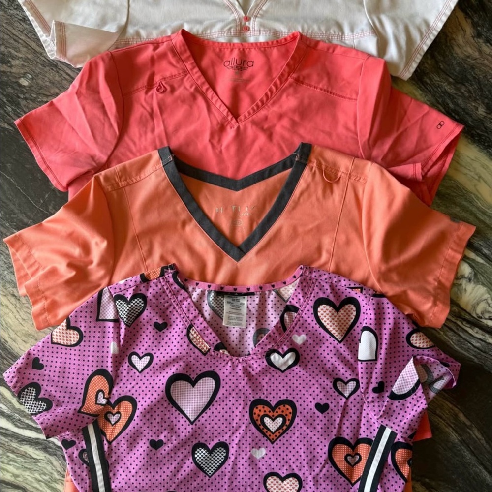 Woman’s Scrub Tops